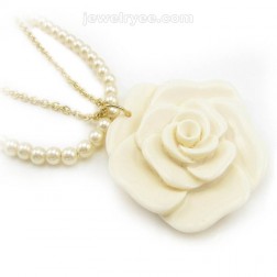 Bib Necklace-Middle Class-Fashion style-DE83321