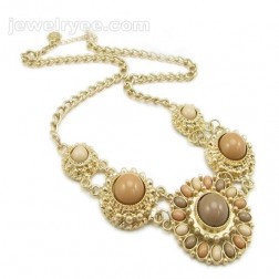 Bib Necklace-Middle Class-Fashion style-DE83682
