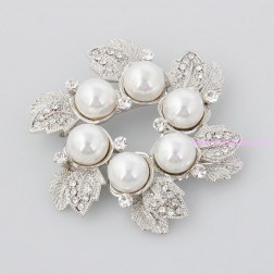 White Freshwater Pearl Brooch-Middle Class-Animal Shape style-JE22121