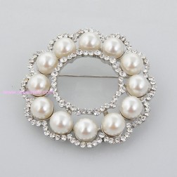 White Freshwater Pearl Brooch-Middle Class-Animal Shape style-JE22104