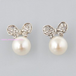 White Freshwater Pearl Earrings-Middle Class-Fashion style-JE22081